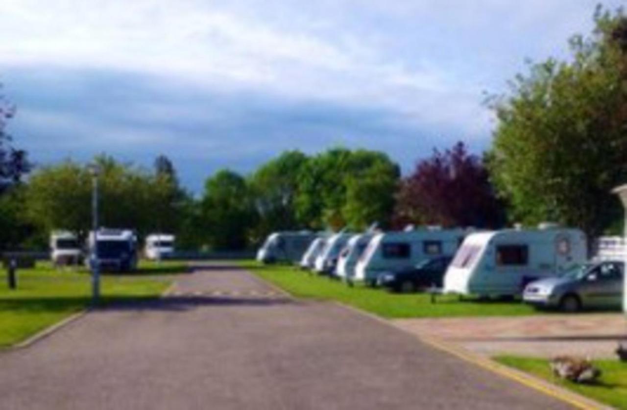 Caledonian Lodges 1 Inverness Bagian luar foto